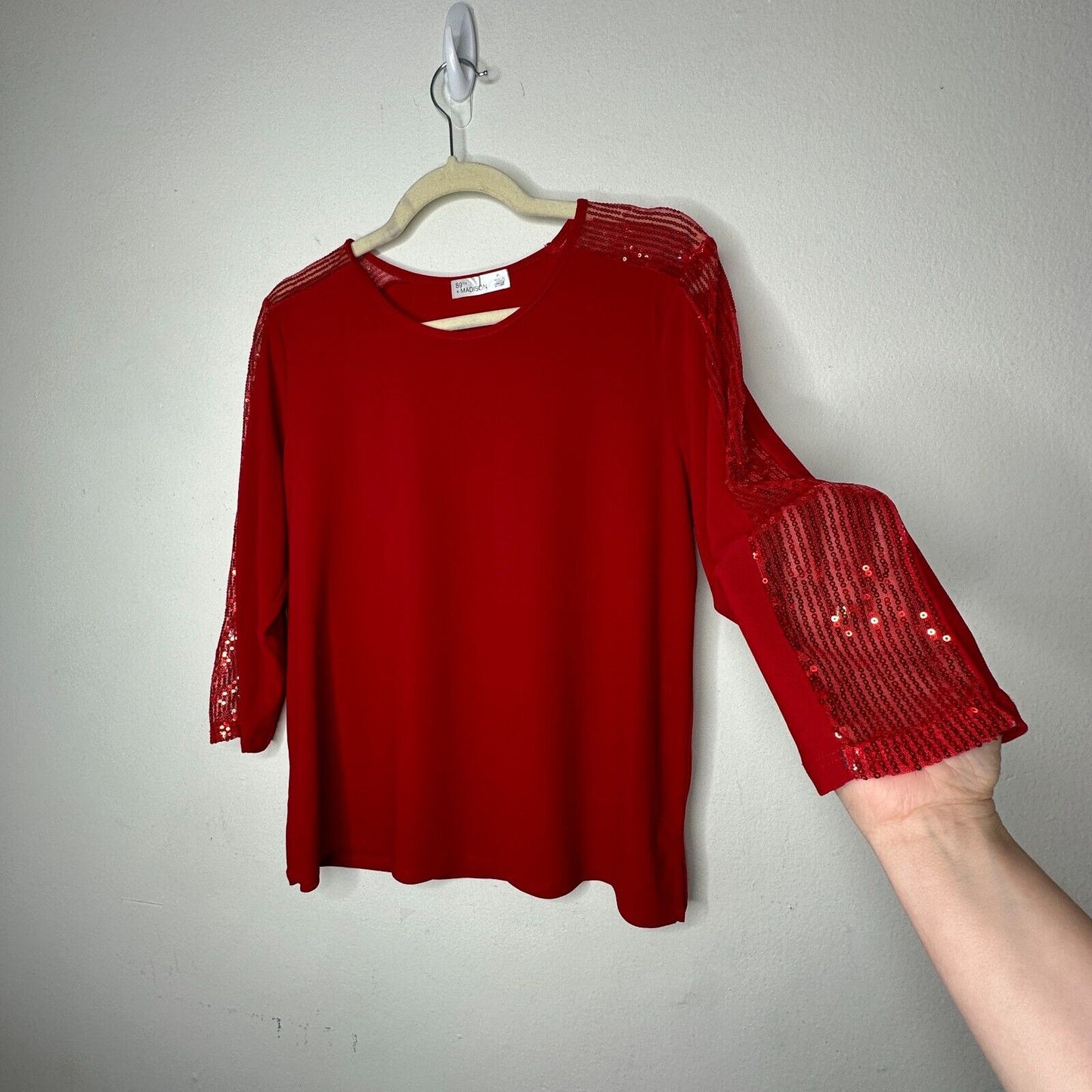 89th + Madison Deep Red Round Neck 3/4 Sequin Sleeve Pullover Blouse Petit L